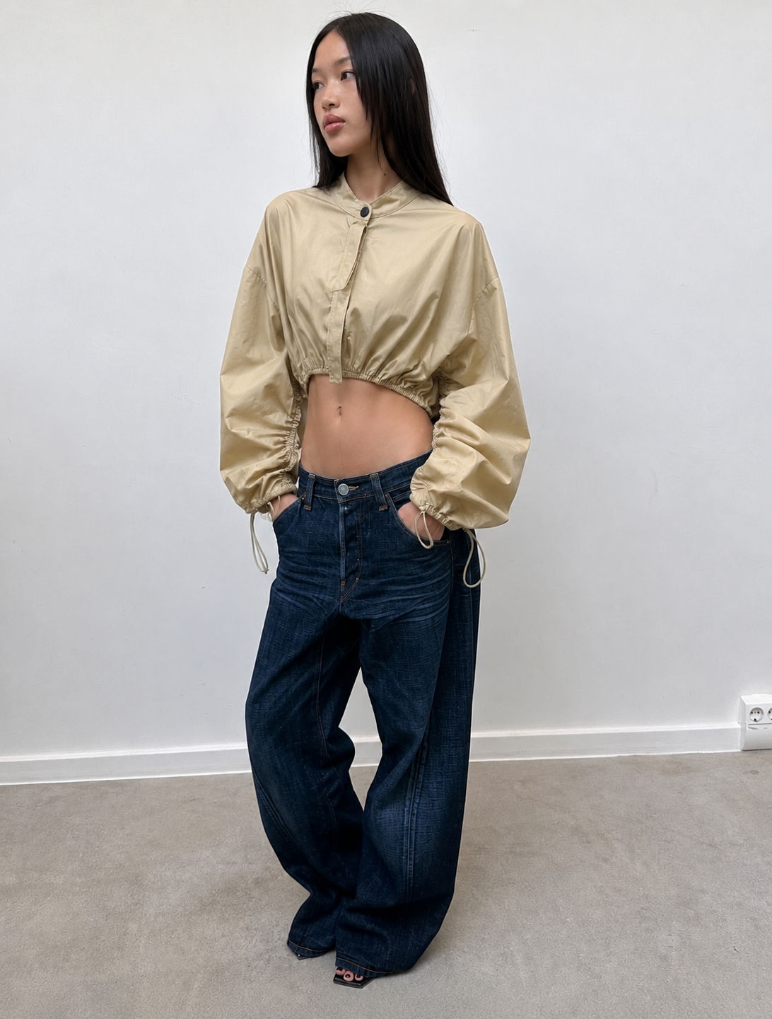 Veste crop beige, base élastiquée