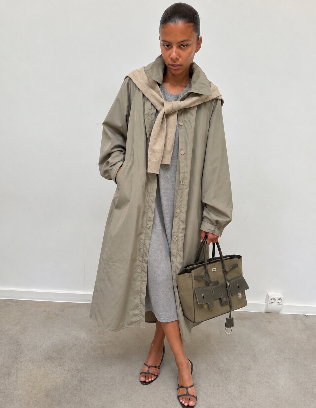 Parka oversize à capuche, détail de la capuche