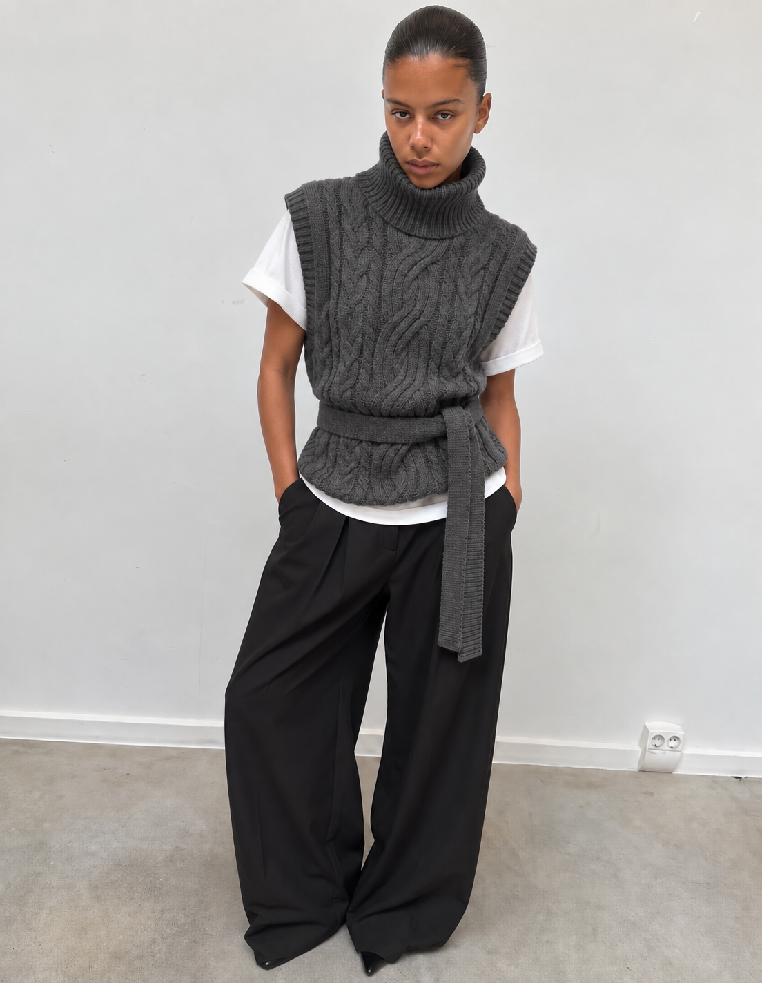 Pull sans manches en maille torsadée, vue de dos