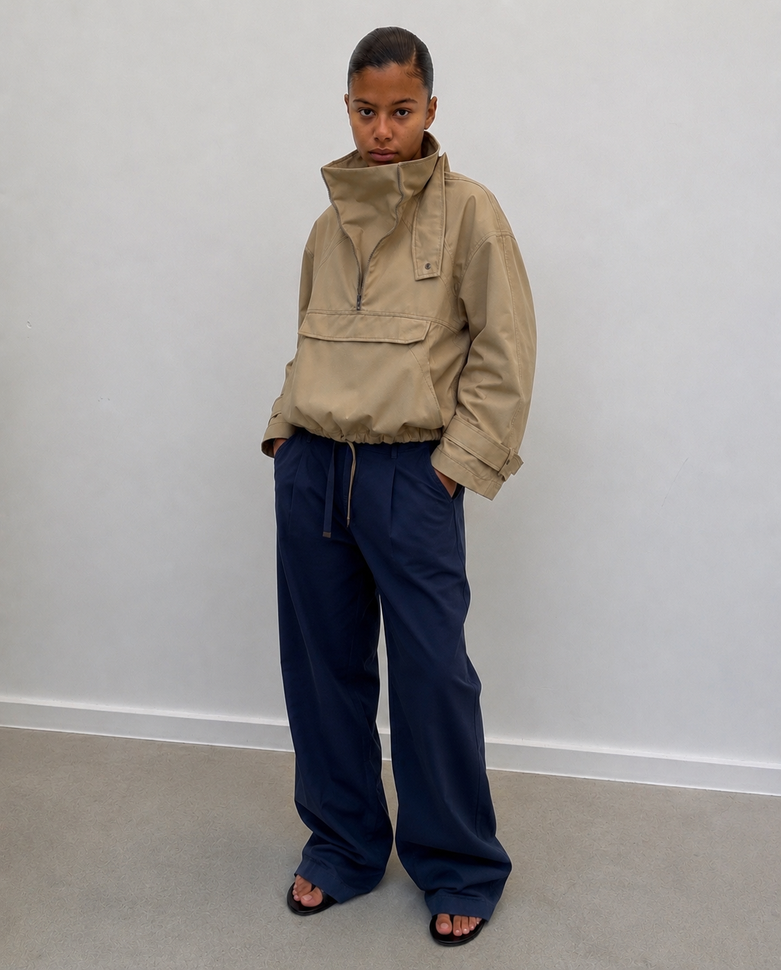 Veste zippée à poches, coupe contemporaine