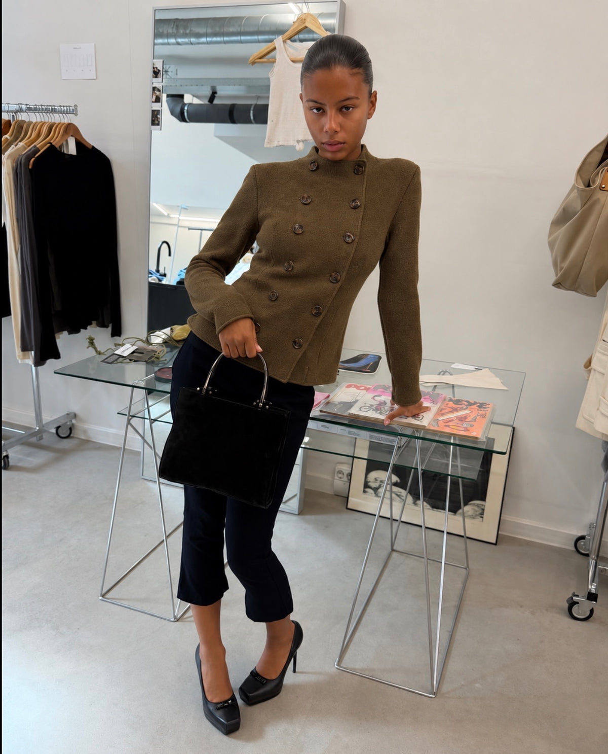 Veste cintrée kaki, détail du double boutonnage