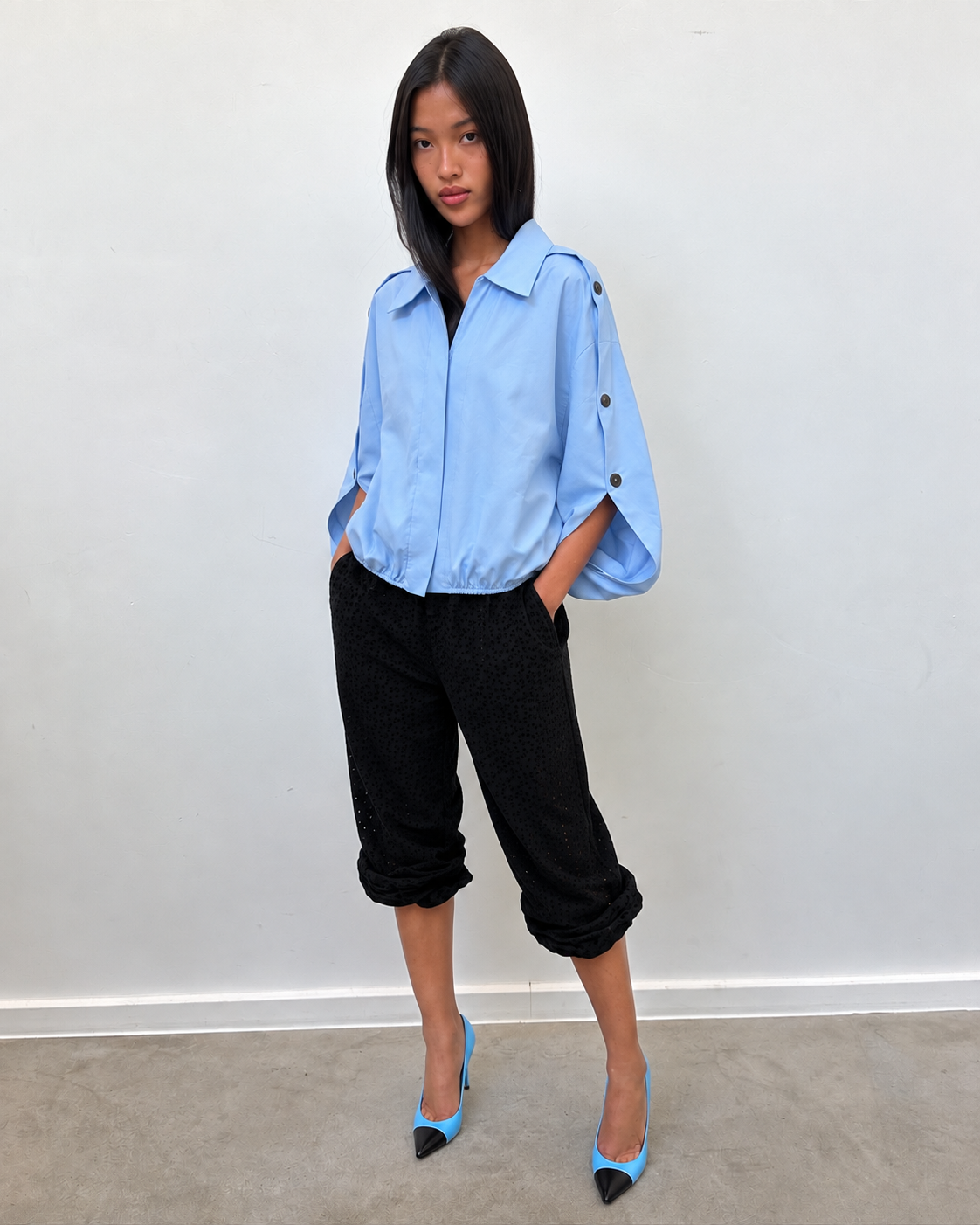 Veste oversize, volumes amples et détails structurés