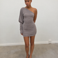 Robe drapée marron taupe près du corps