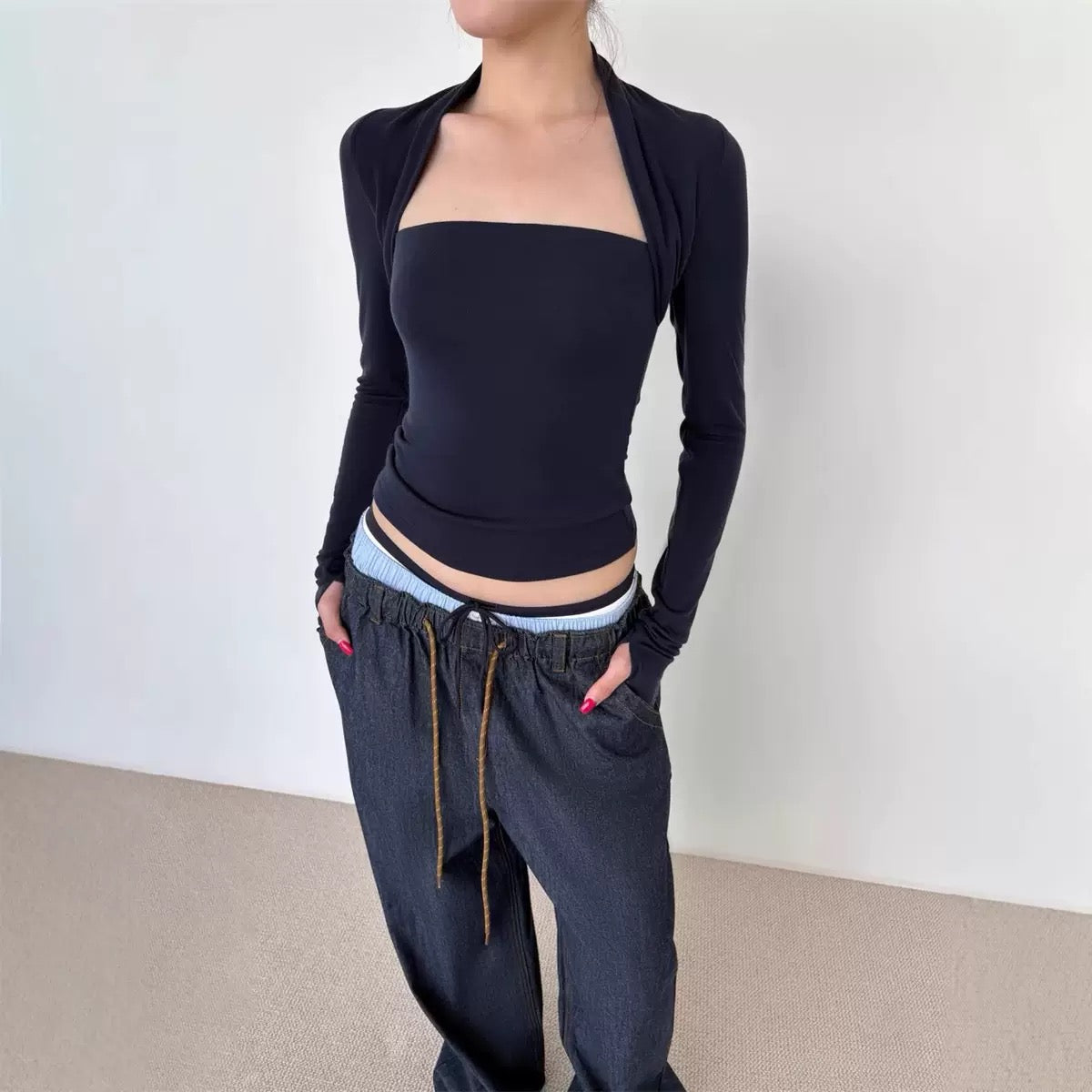 Jean large wide leg porté par une mannequin