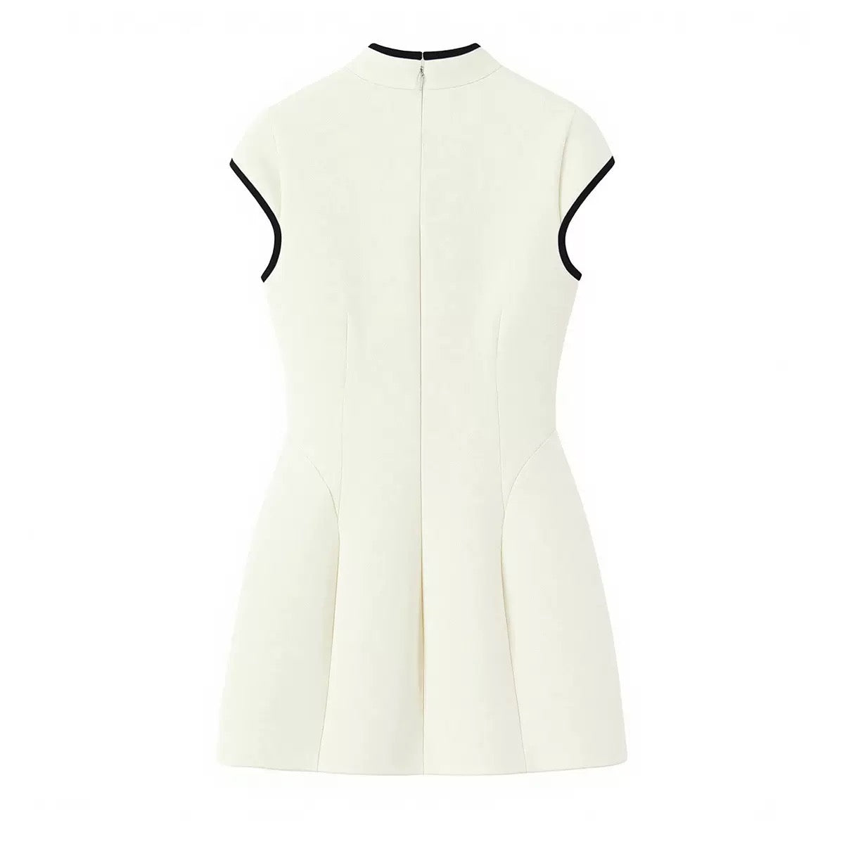 Robe courte blanc et contraste noir
