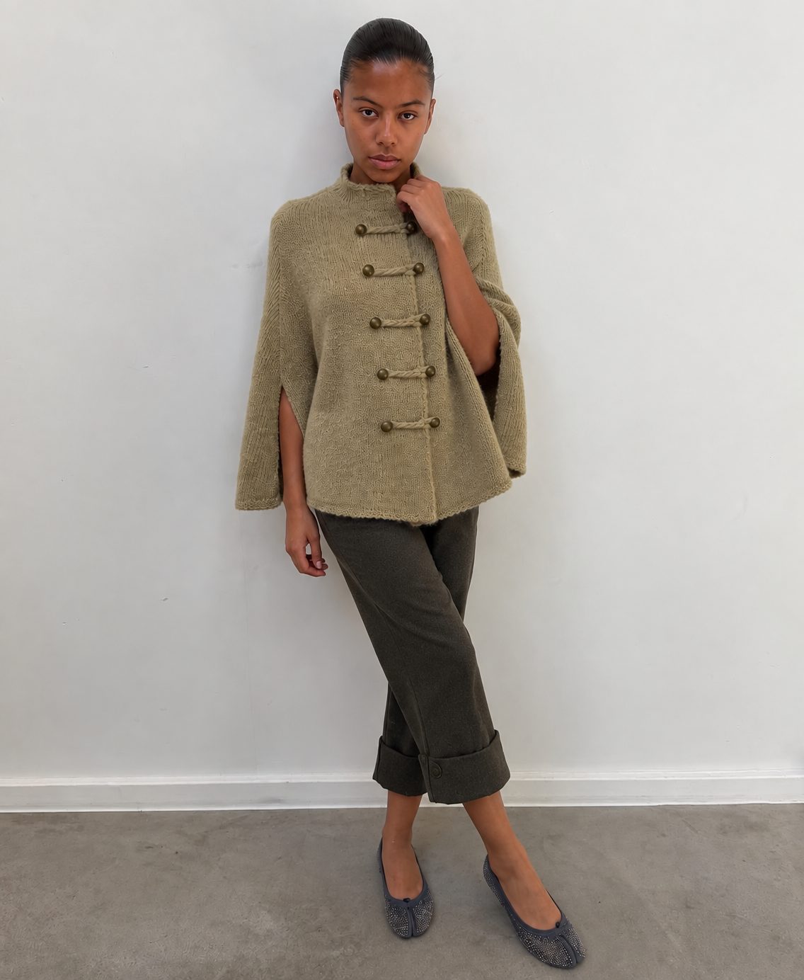 Veste cape en maille beige, vue produit