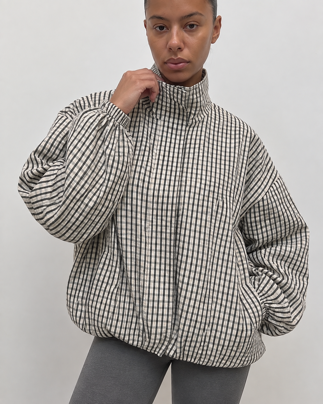 Veste oversize à carreaux, détail des manches ballon